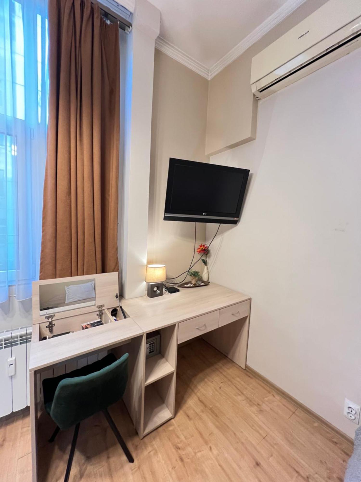 Budapest Central Cozy Studio W Working Space And Wifi Sofia Exterior foto